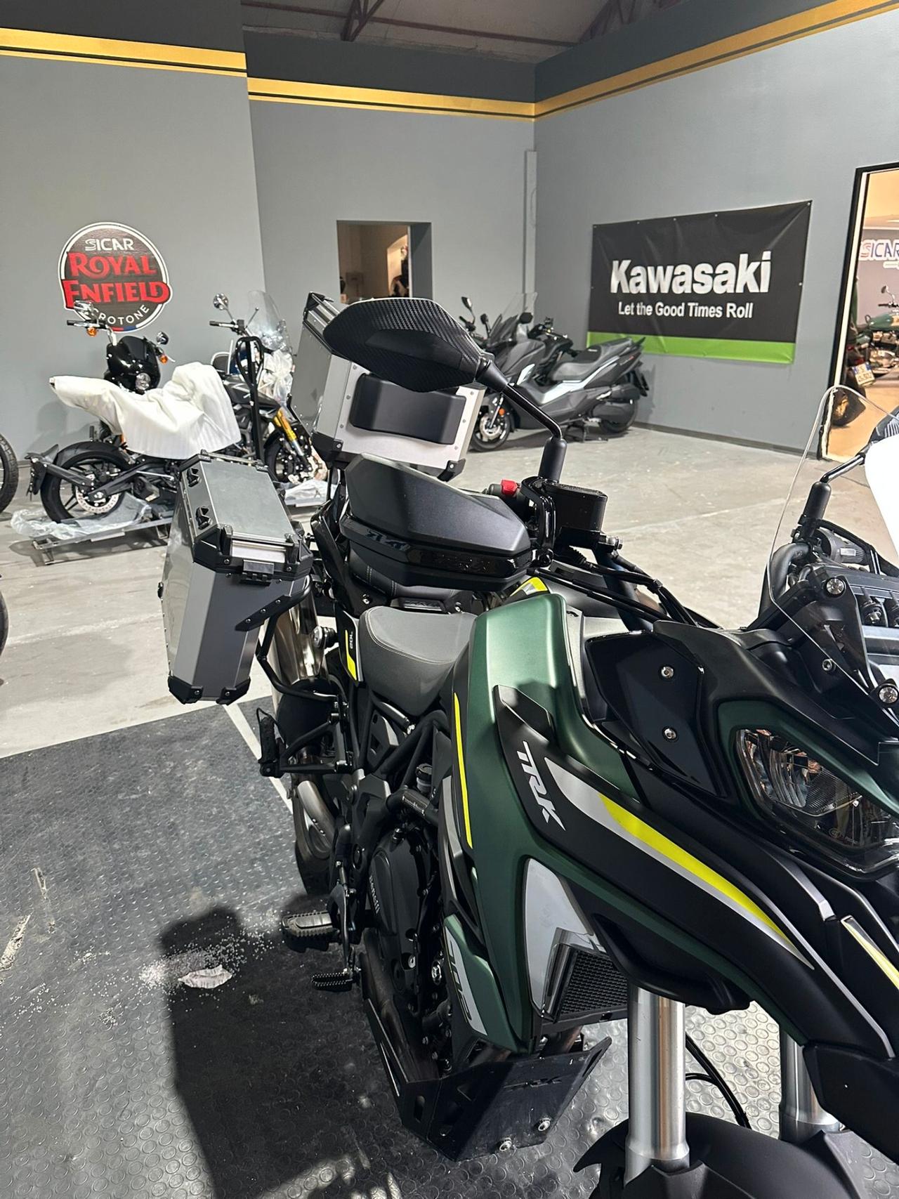 Benelli TRK 702 STRADALE