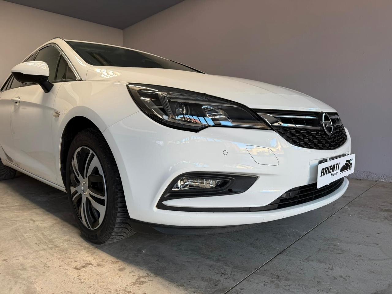 Opel Astra Sports Tourer 1.0cc INNOVATION 105cv - 1 PROPRIETARIO FULL OPT.