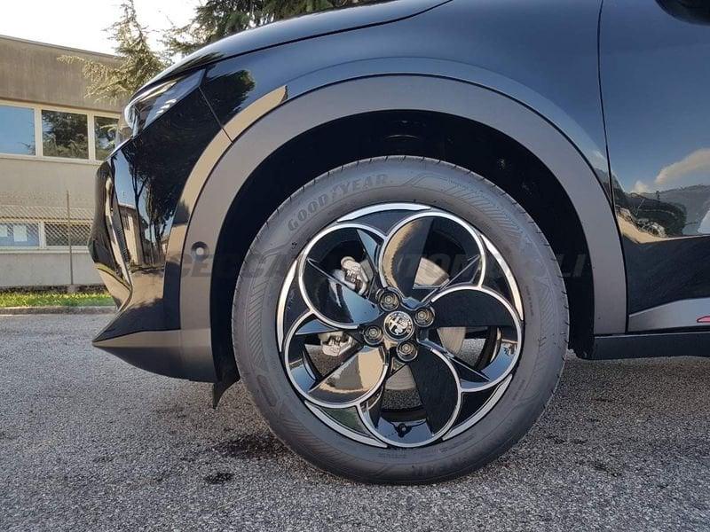 Alfa Romeo Junior Junior 1.2 ibrida Q4 145cv edct6