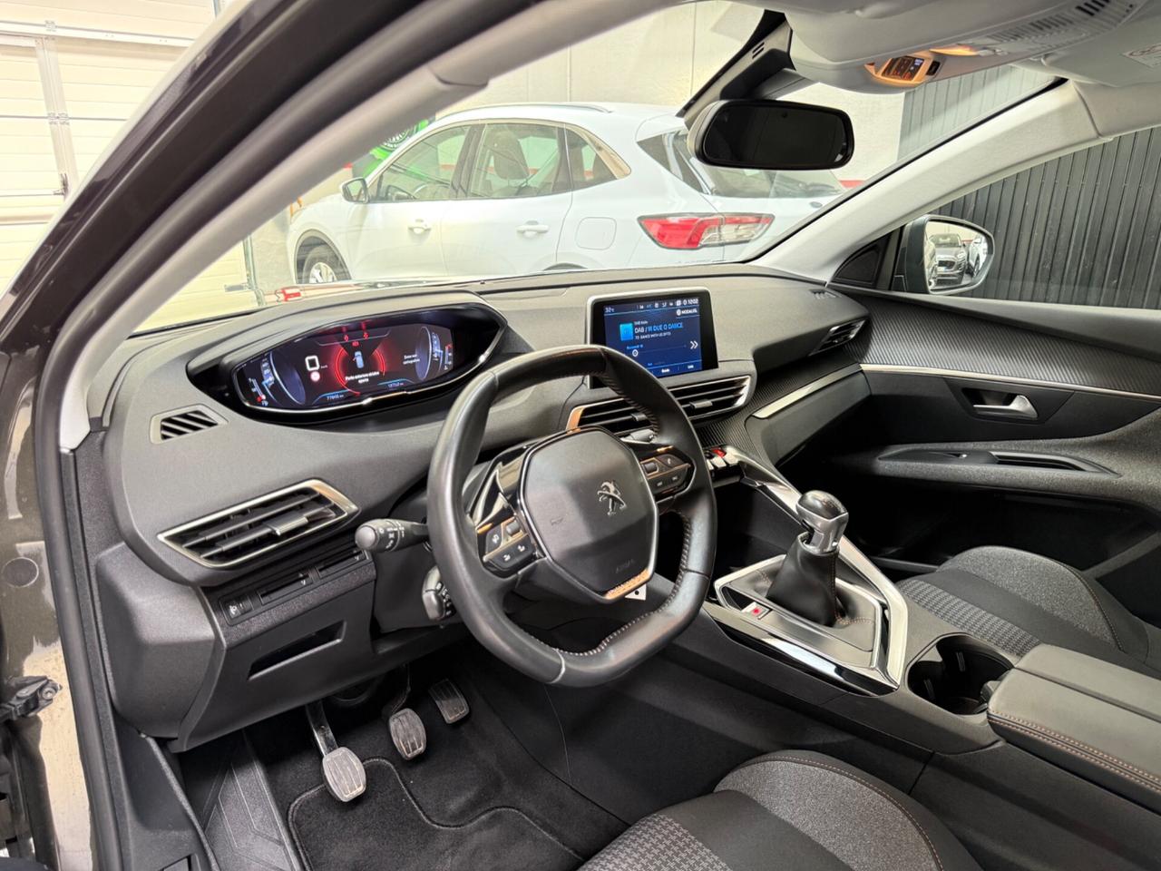 Peugeot 3008 PureTech Turbo 130 S&S EAT8 Active