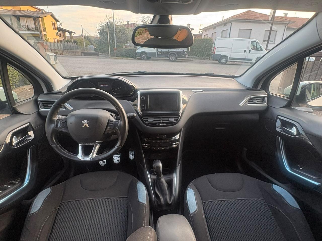 Peugeot 208 1.6 e-HDi 92 CV Stop&Start 5 porte Allure