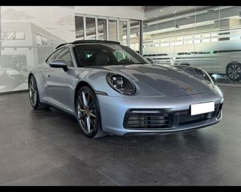 Porsche 911 (992) Carrera