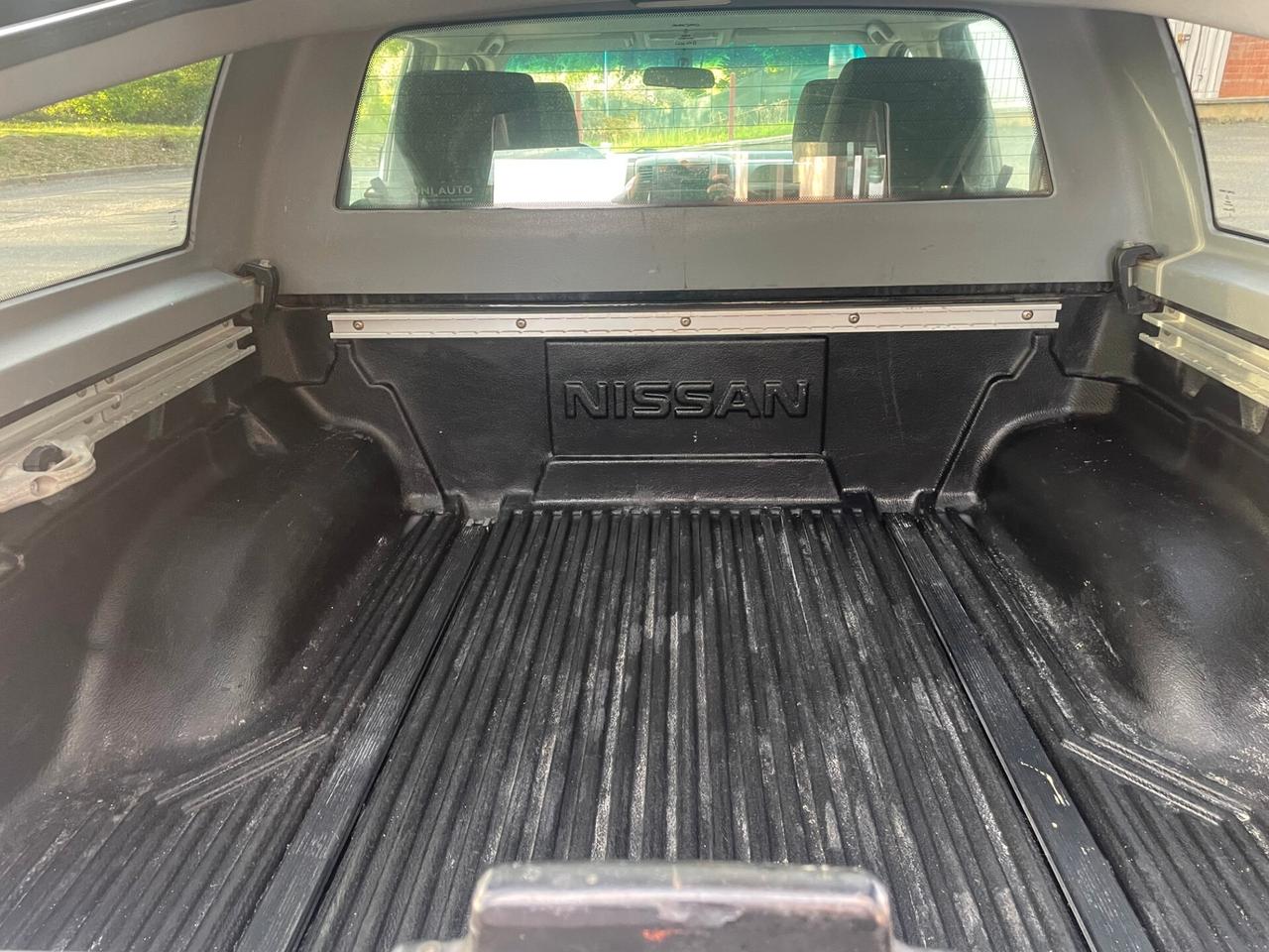 Nissan Navara 2.5 dCi 4 porte Double Cab LE HARD TOP