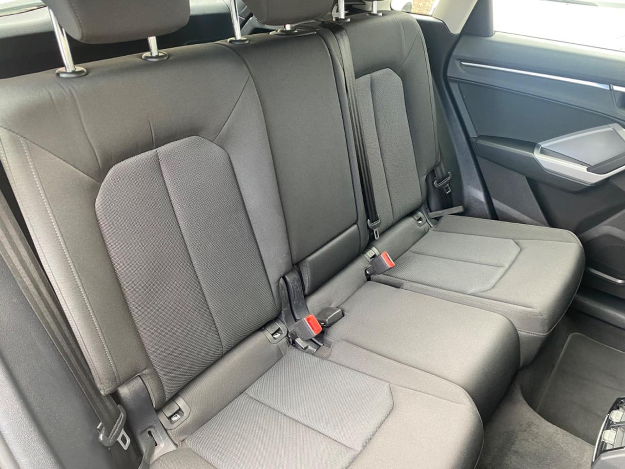 Audi Q3 35 TDI S tronic line edition