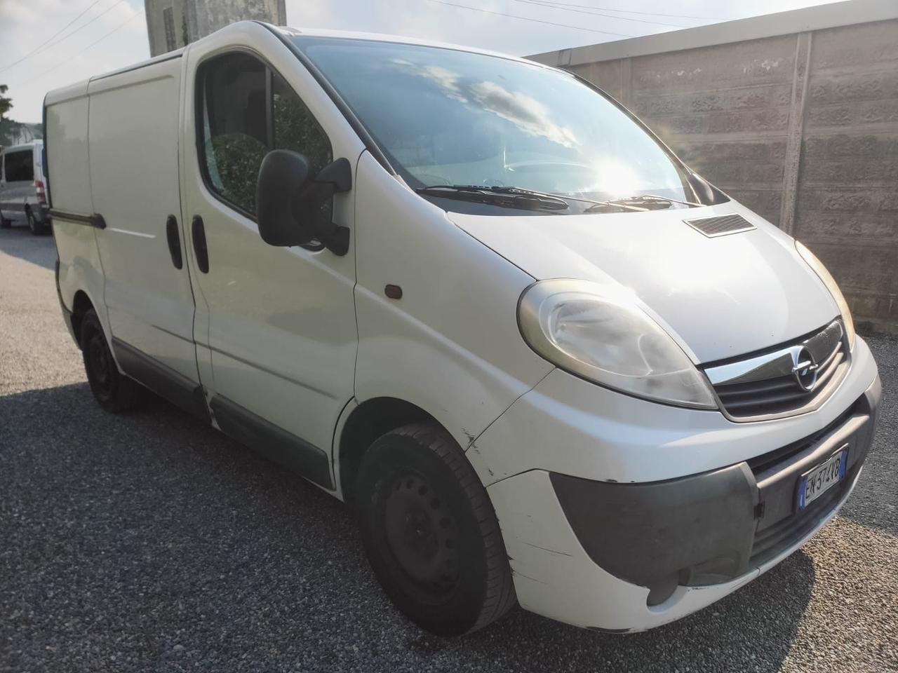 Opel Vivaro 2012