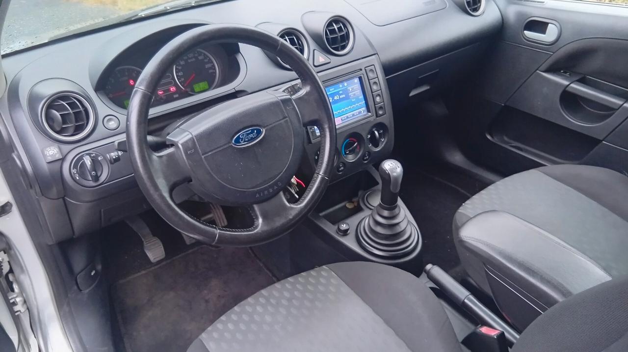 Ford Fiesta 1.2 75 CV Gpl sino 2033 .Distr Nuova .