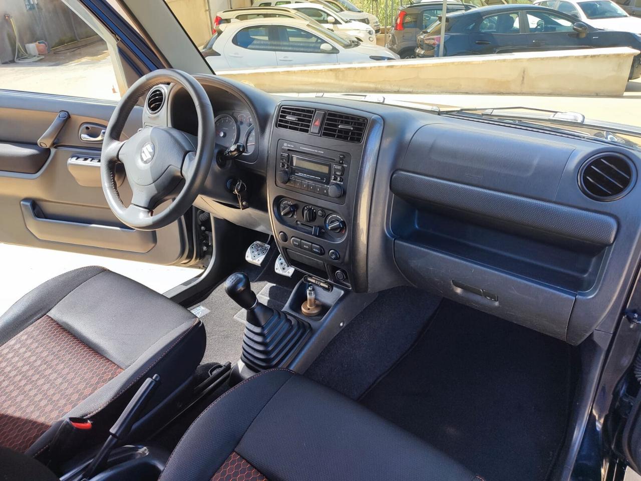Suzuki Jimny 1.3i 16V cat 4WD JLX