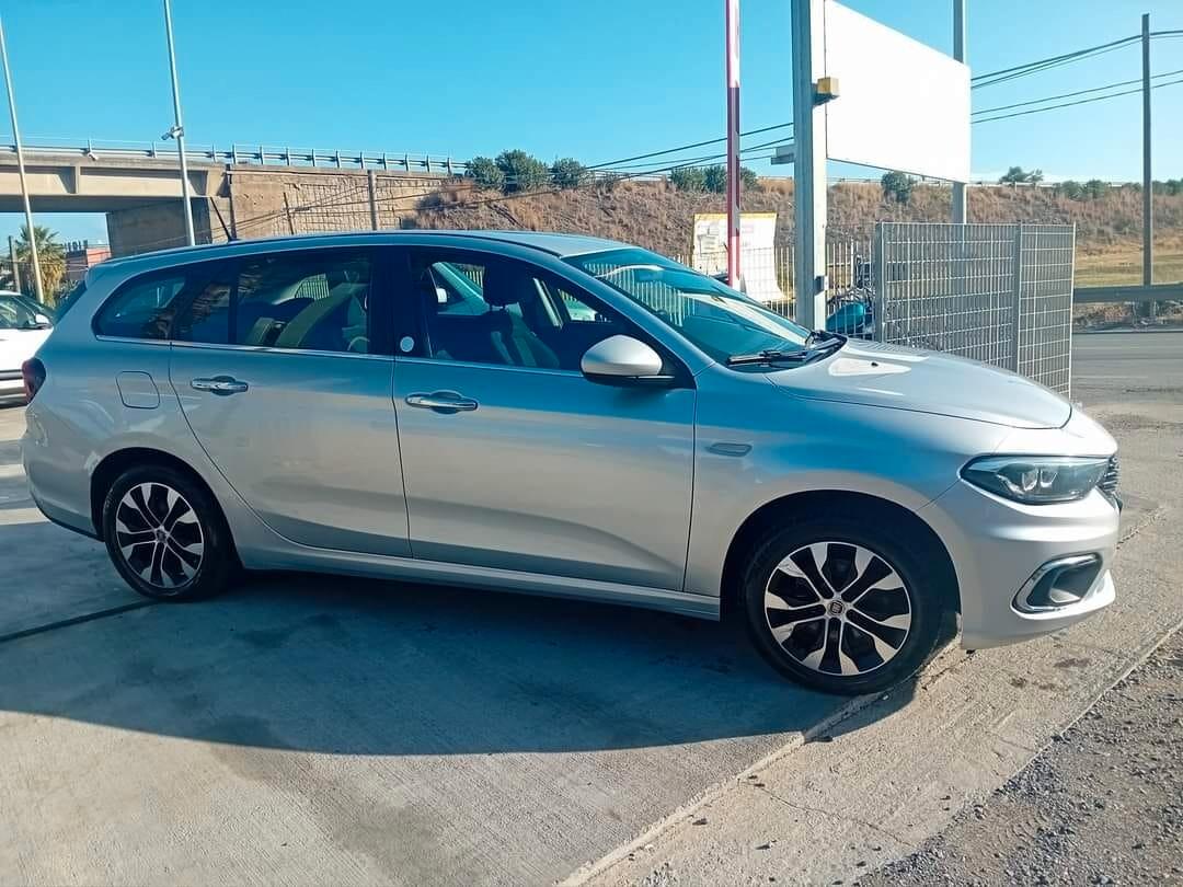 Fiat Tipo 1.6 Mjt S&S SW Lounge