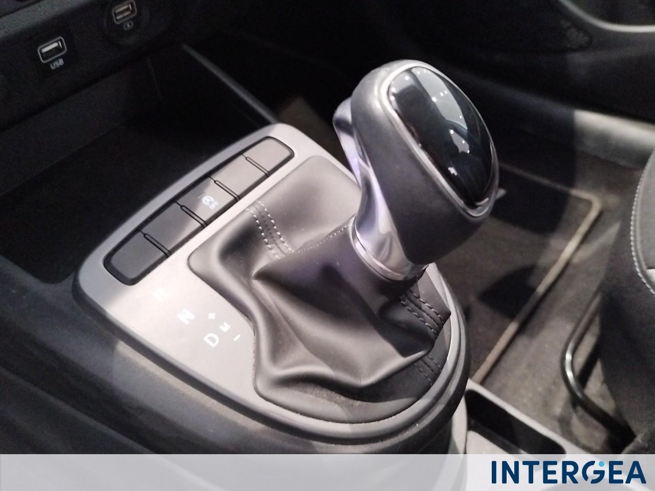 HYUNDAI i10 1.0 mpi Tech at