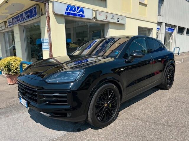 Porsche Cayenne Coupé 3.0 V6 E-Hybrid SUBENTRO LEASING
