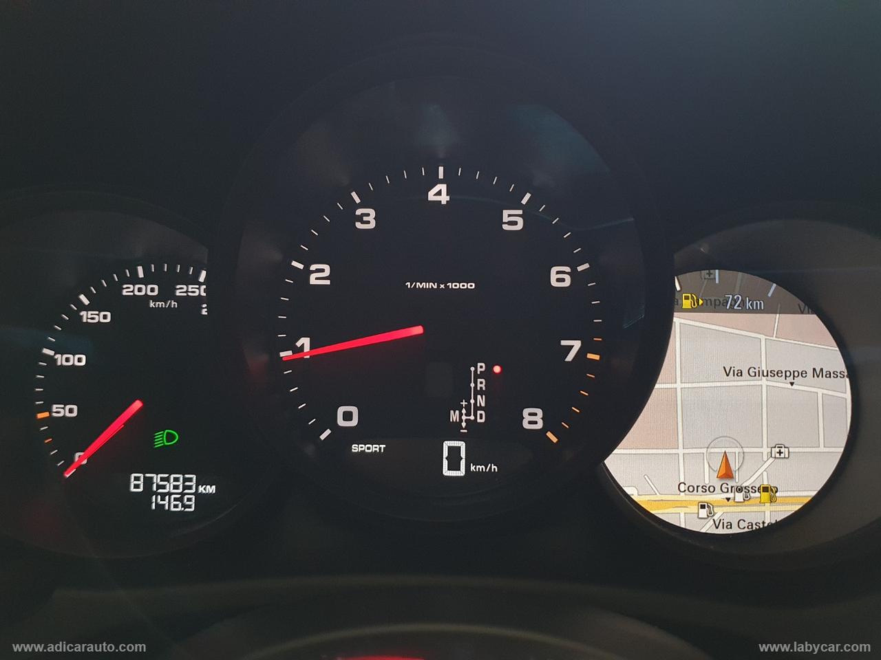 PORSCHE Macan 2.0 BENZINA 252 CV