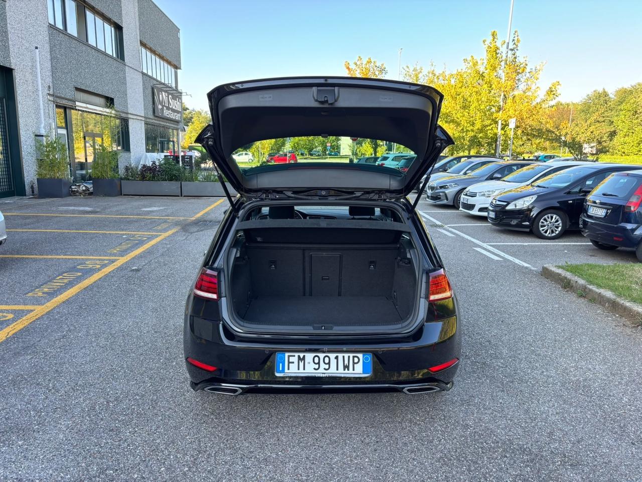 Volkswagen Golf 1.4 TSI 125CV DSG 5p. Executive BlueMotion Technology R-LINE