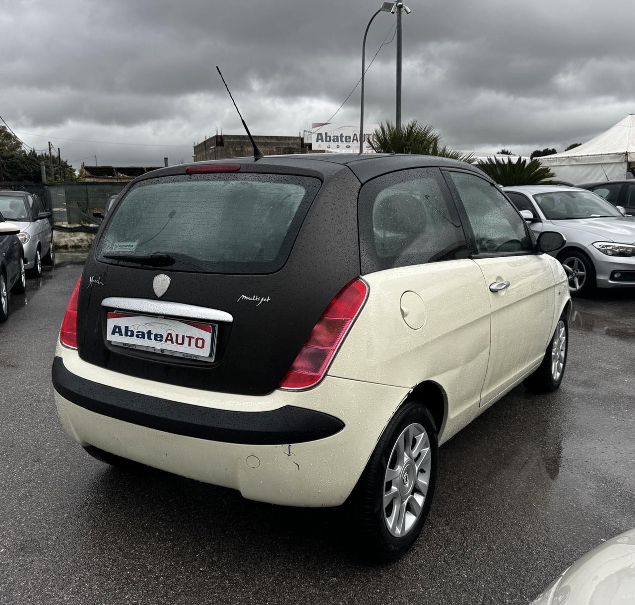 Lancia Ypsilon 1.3 Multijet 16V Momo Design