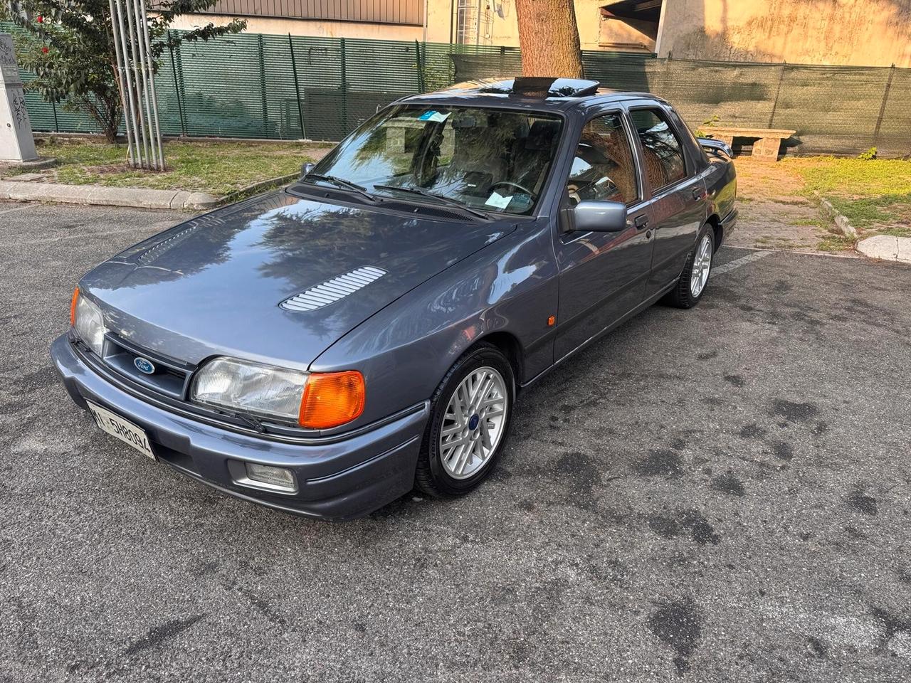 Ford Sierra 2.0i turbo 16V 4p. RS Cosworth