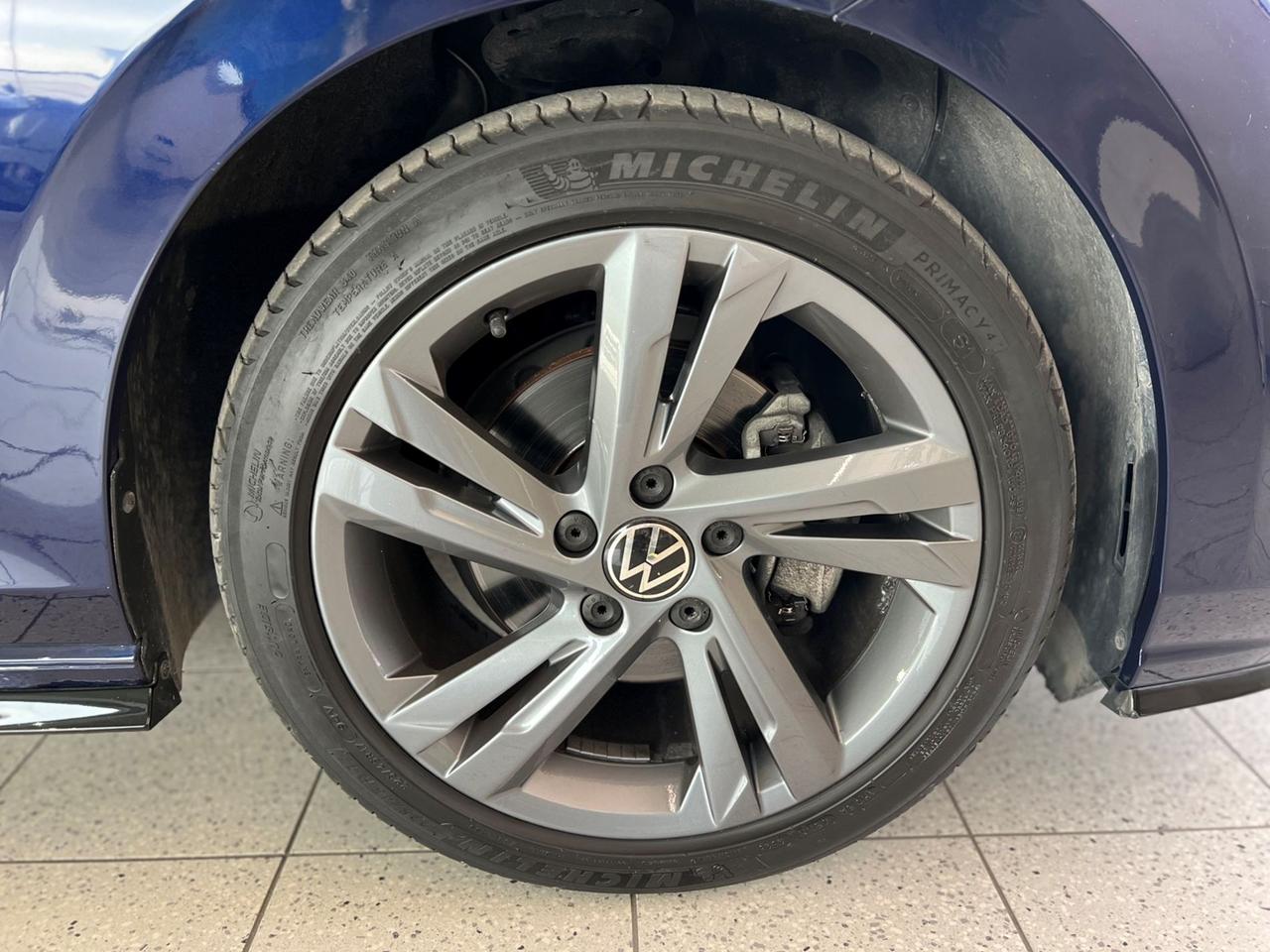 VOLKSWAGEN Golf VIII 2020 1.5 etsi evo R-Line 150cv dsg