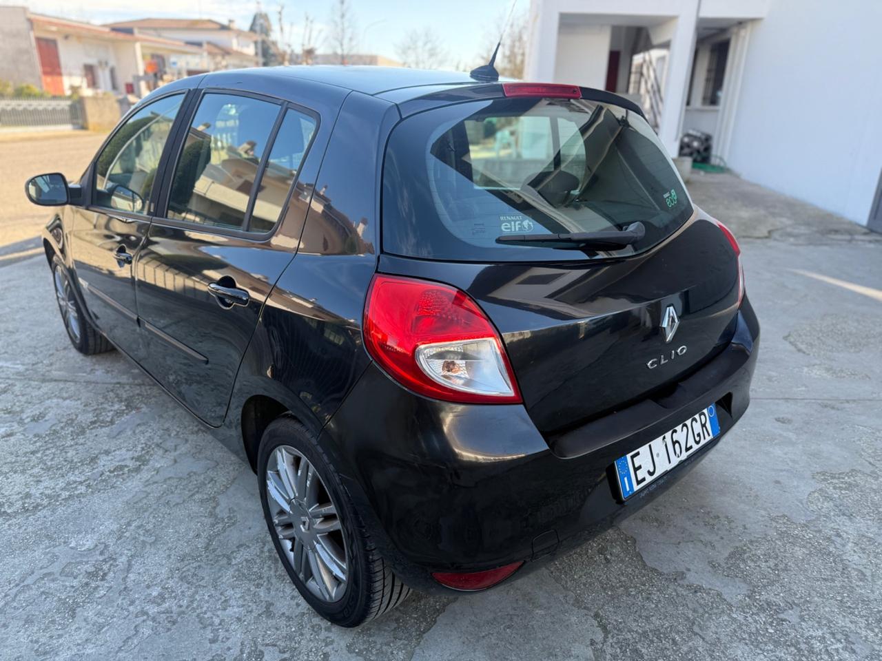 RENAULT CLIO 1.2 BENZINA FULL OPT 2011 UNICO PROP