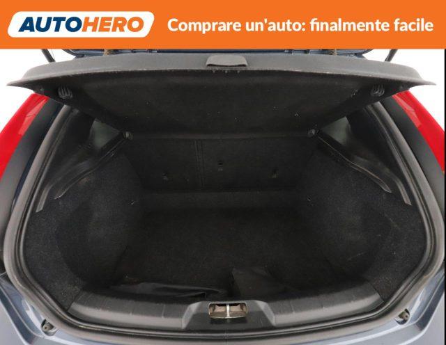 VOLVO V40 D3 Geartronic Kinetic