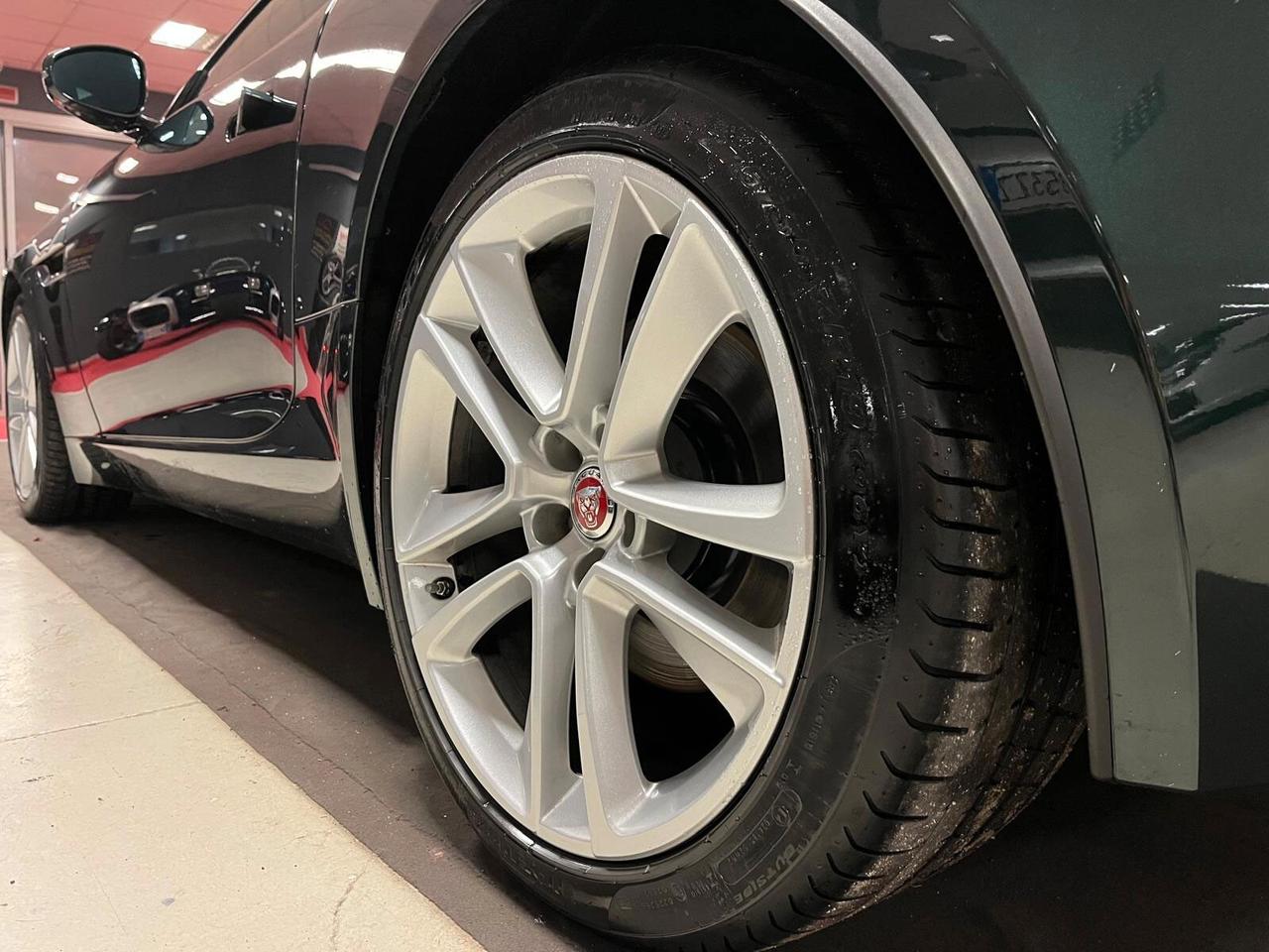 Jaguar F-Type 3.0 V6 aut. AWD Coupé S