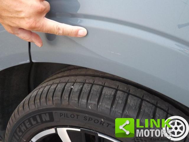 VOLVO XC60 B4 (d) AWD automatico Plus Dark ben tenuta