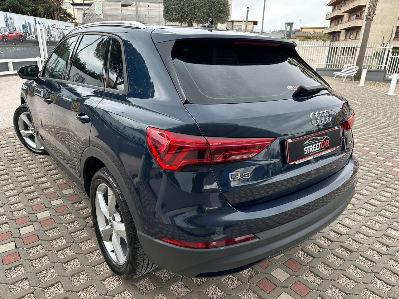 Audi Q3 35 TDI quattro Business Advanced