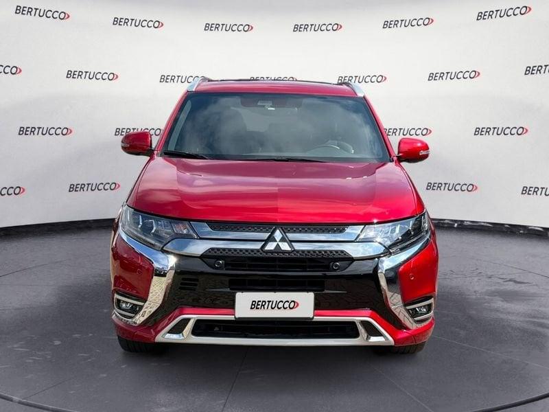 Mitsubishi Outlander 3ª serie 2.4 MIVEC 4WD PHEV Diamond SDA