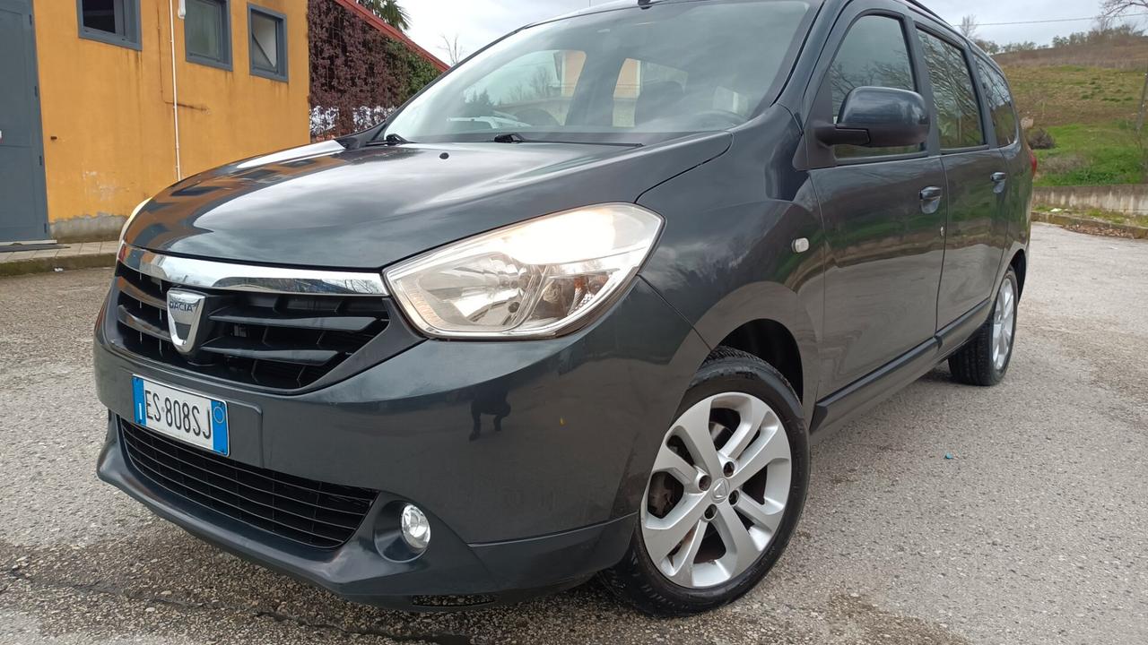 Dacia Lodgy 1.5 diesel 7 posti navigatore telefono bluetooth