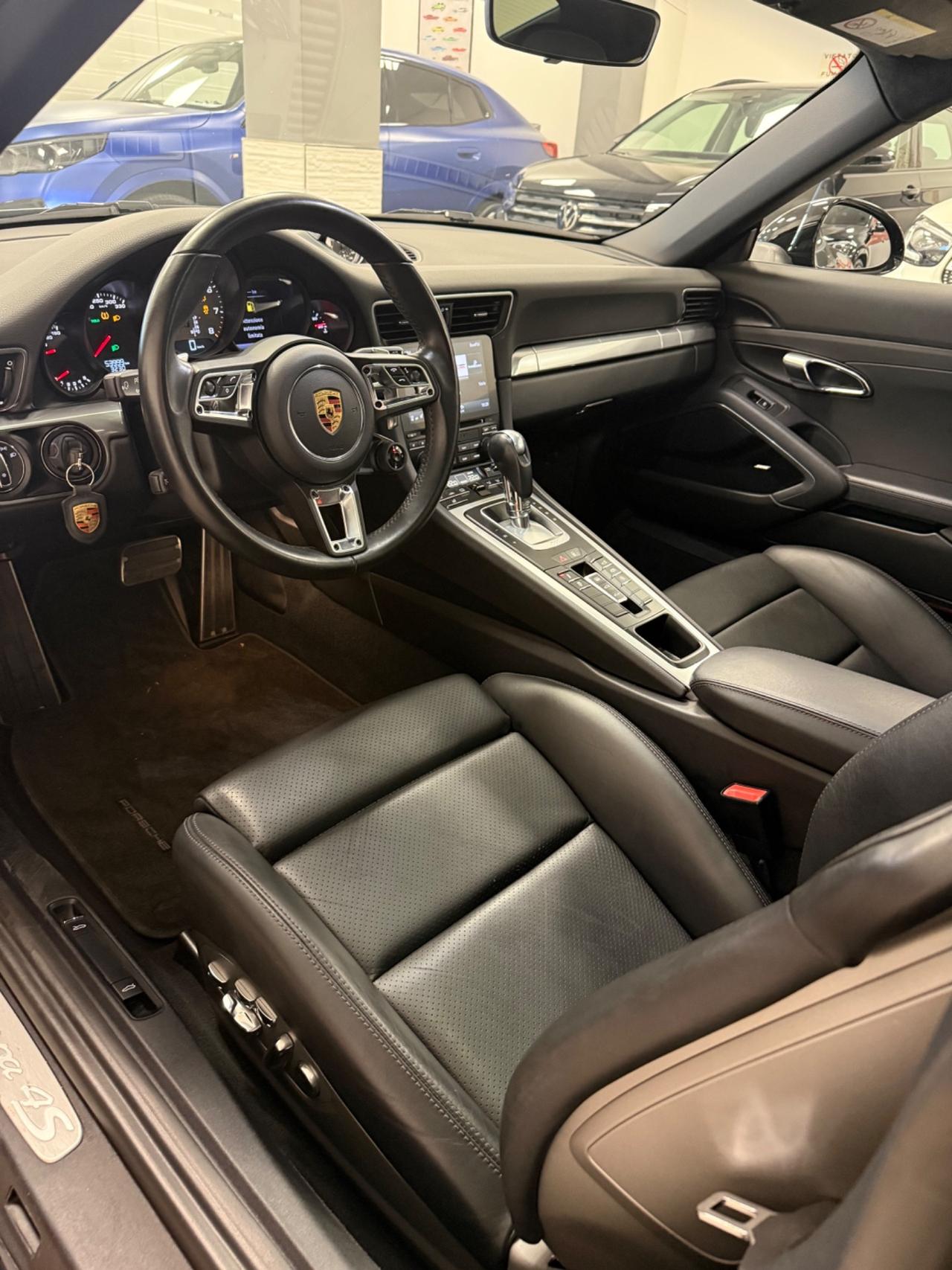 Porsche 911 3.0 Carrera 4S Coupé