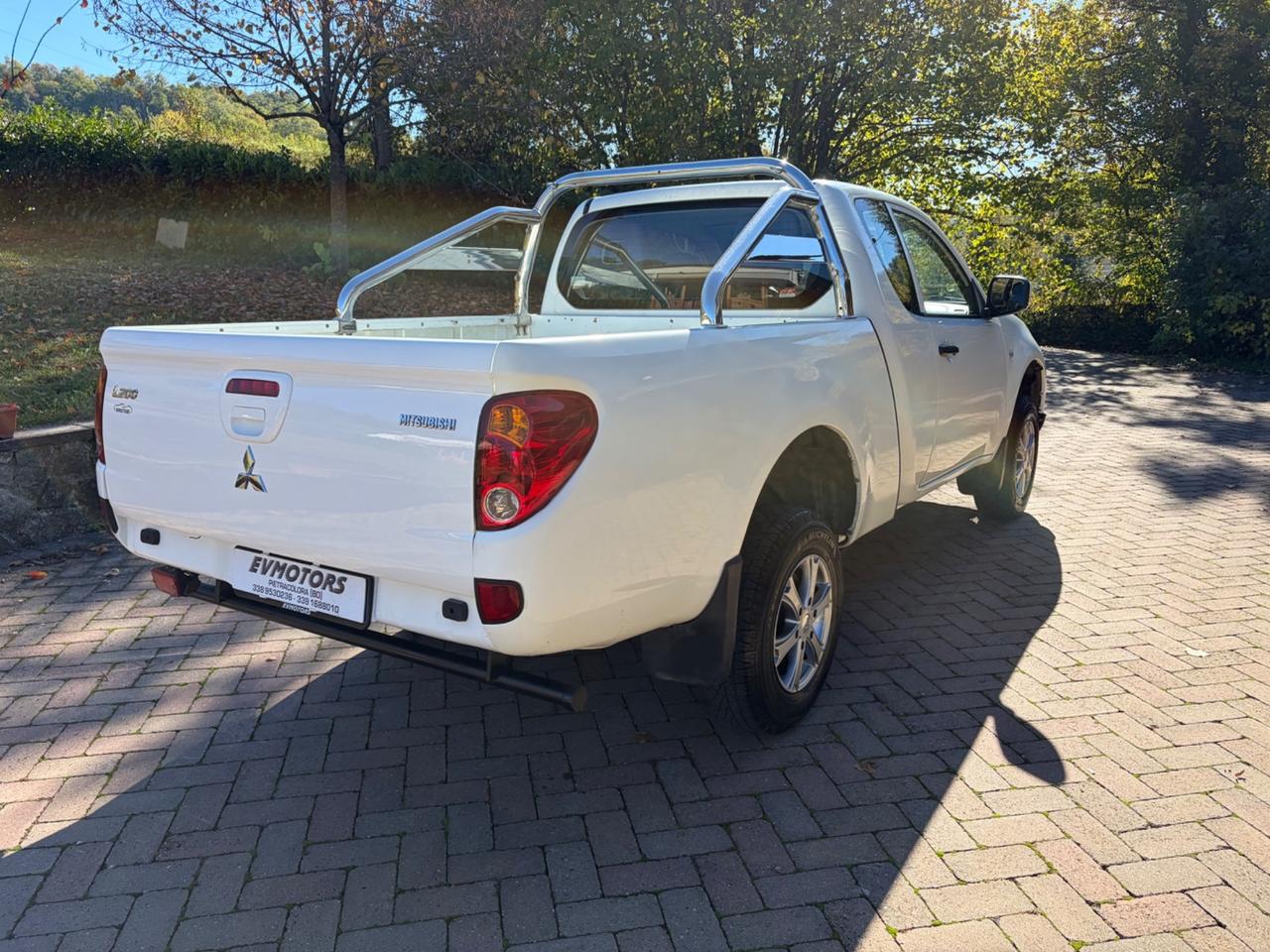 Mitsubishi L200 2.5 DI-D/136CV 4 POSTI