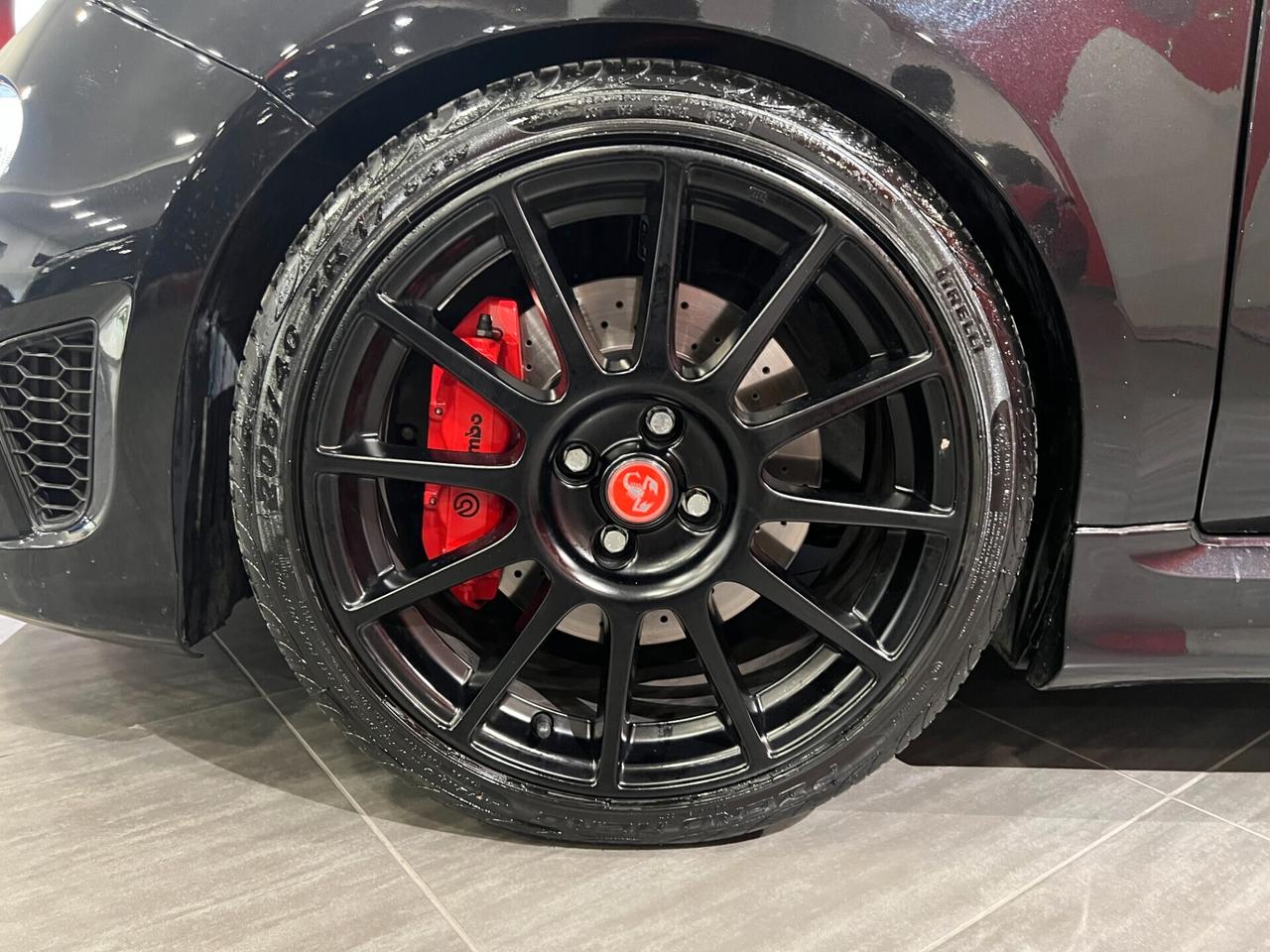 Abarth 595 1.4 Turbo T-Jet 165 CV