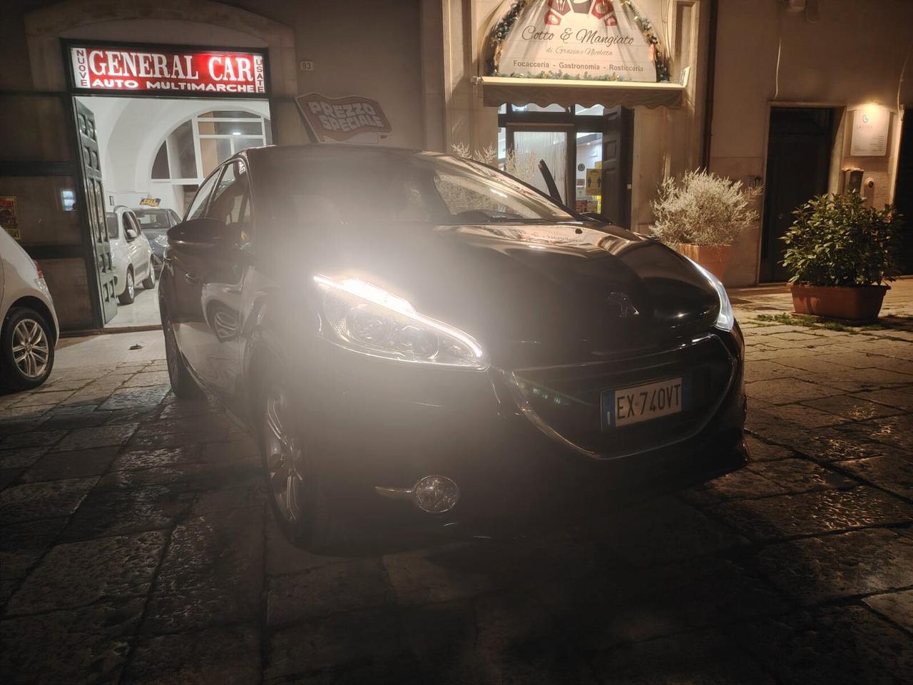 Peugeot 208 1.6 HDi 5 porte Allure