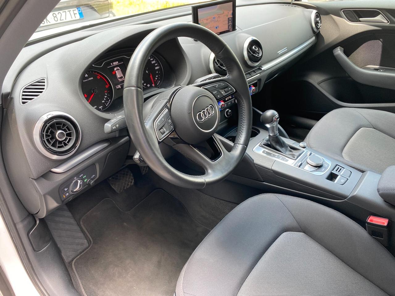 Audi A3 SPB 2.0 TDI S tronic Sport