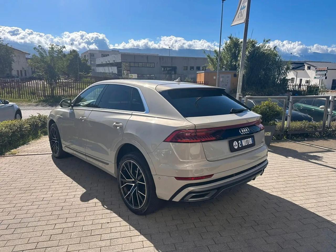 Audi Q8 50 TDI 286 CV quattro tiptronic Sport