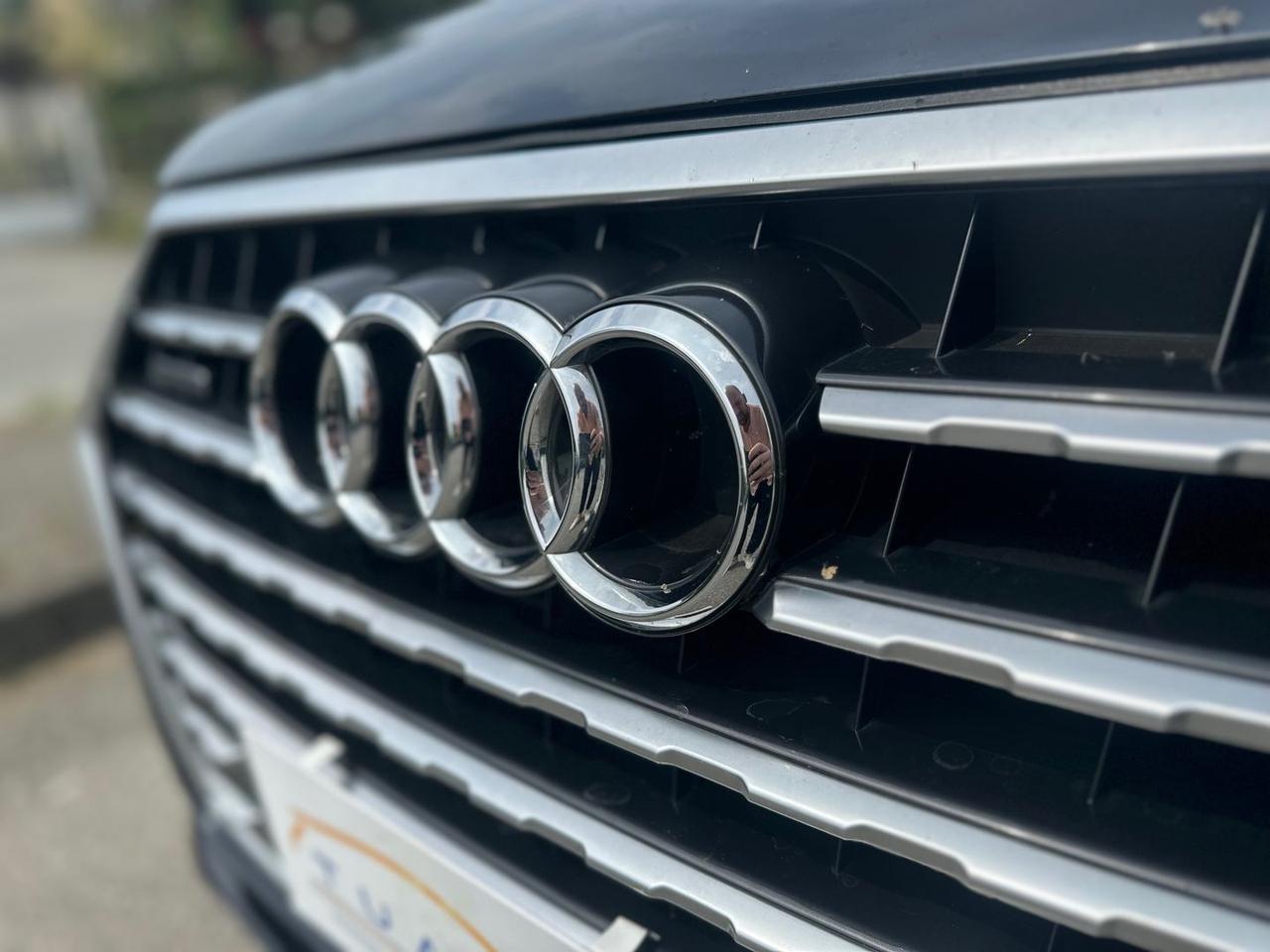 Audi Q7 S Line 3.0 TDI #5846