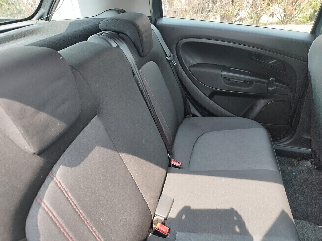 Fiat Punto 1.3 MJT II 75 CV 5 porte Street