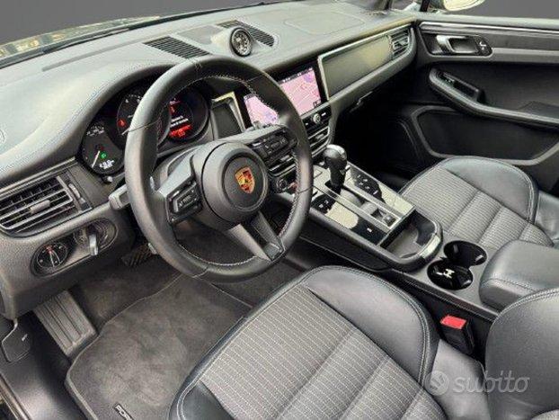 PORSCHE Macan 2.0 T