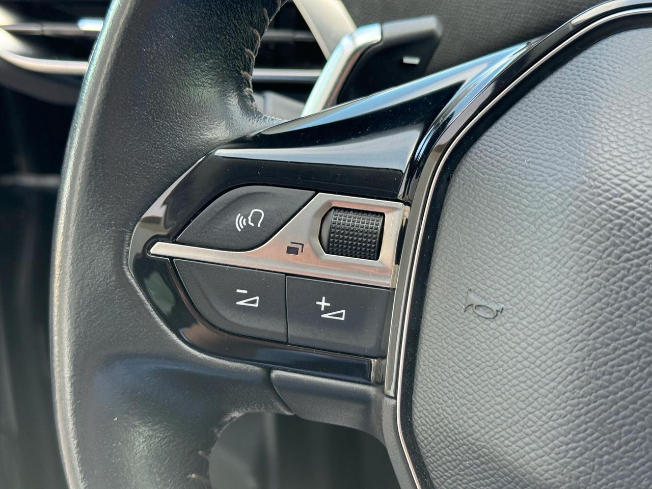 Peugeot 3008 BlueHDi 130 S&S EAT8 Active Business