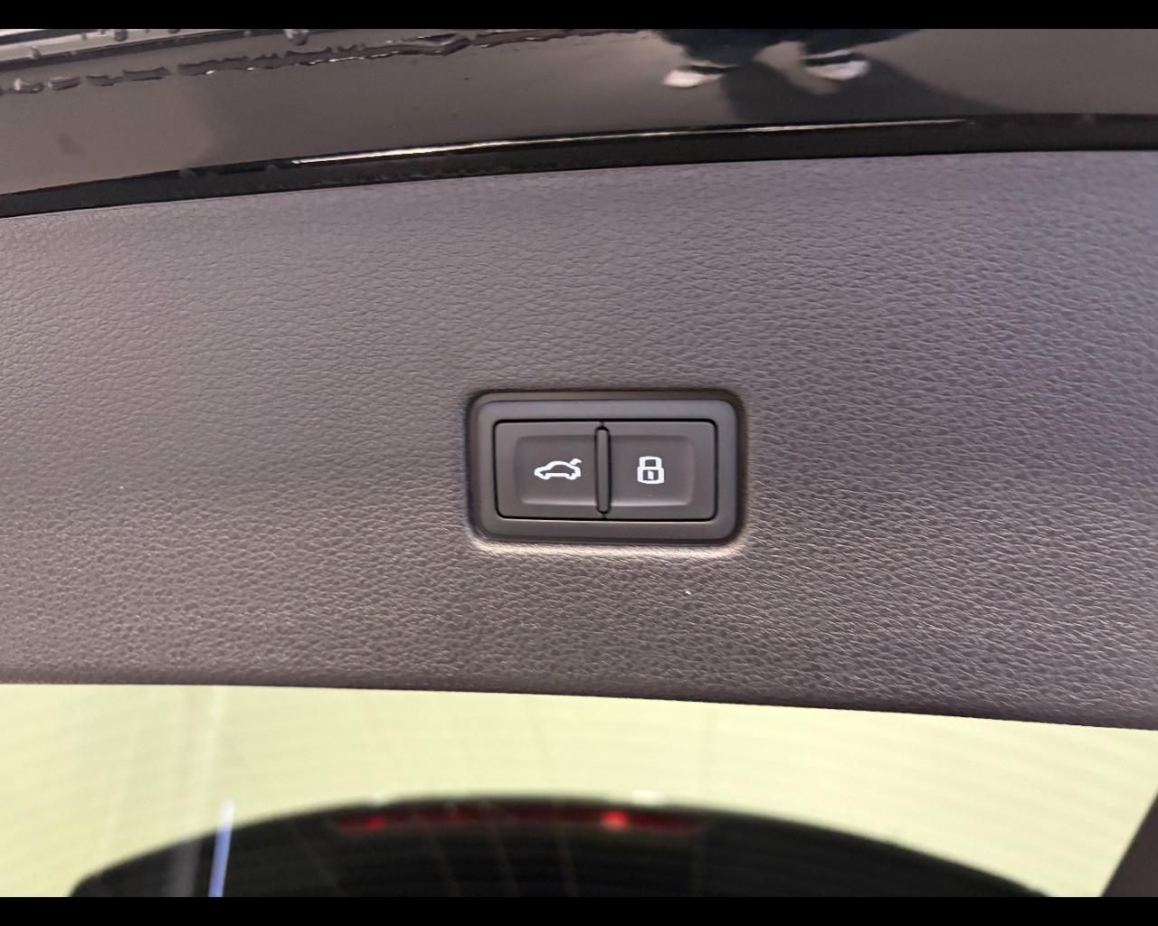 AUDI Q8 50 TDI MHEV QUATTRO TIPTRONIC SPORT