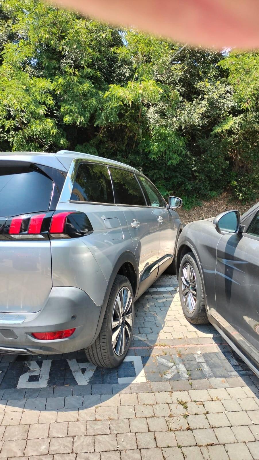Peugeot 5008 BlueHDi 130 S&S EAT8 Allure