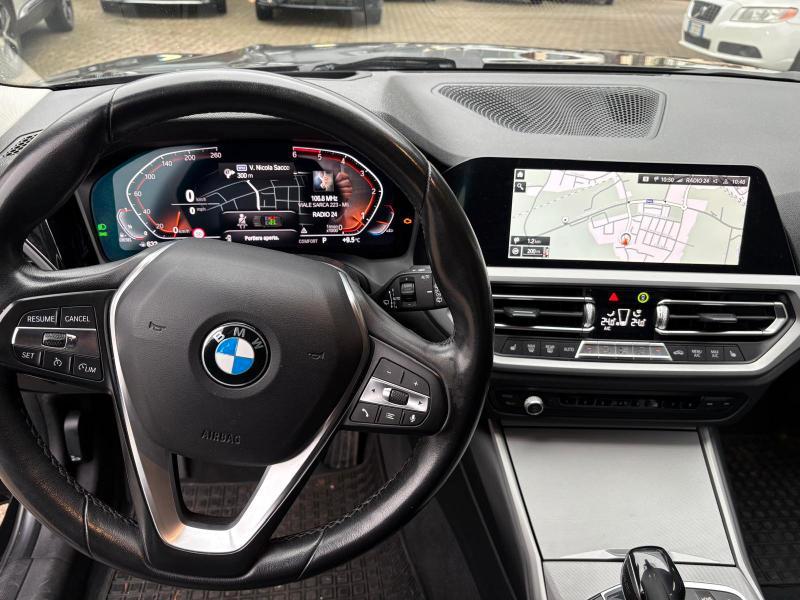 BMW Serie 3 Touring 318d Touring Business DIGITAL COCKPIT