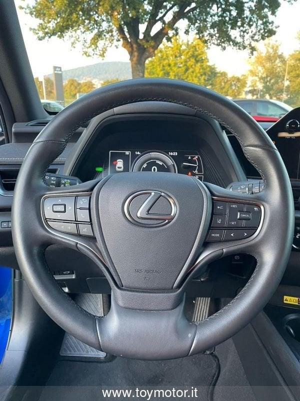 Lexus UX Hybrid Design