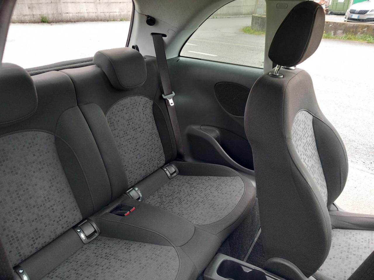 Opel Adam Rocks 1.2 70 CV Air