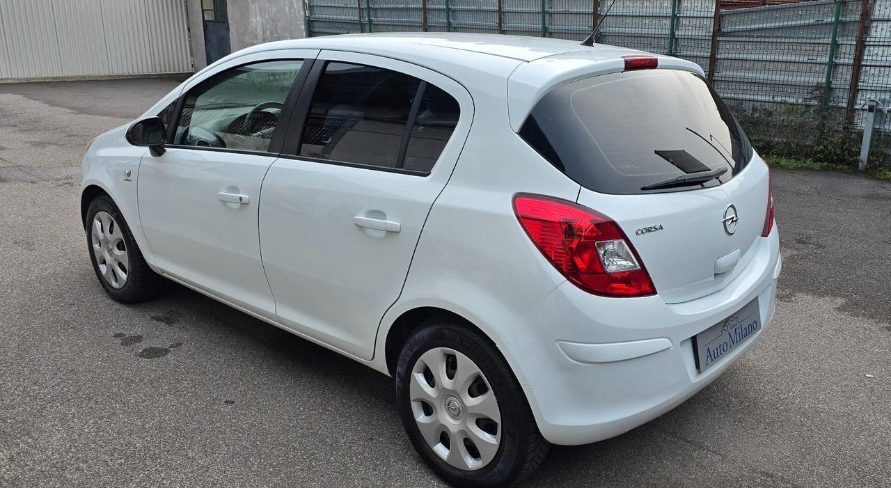 Opel Corsa 1.2 85CV 5 porte GPL-TECH Edition