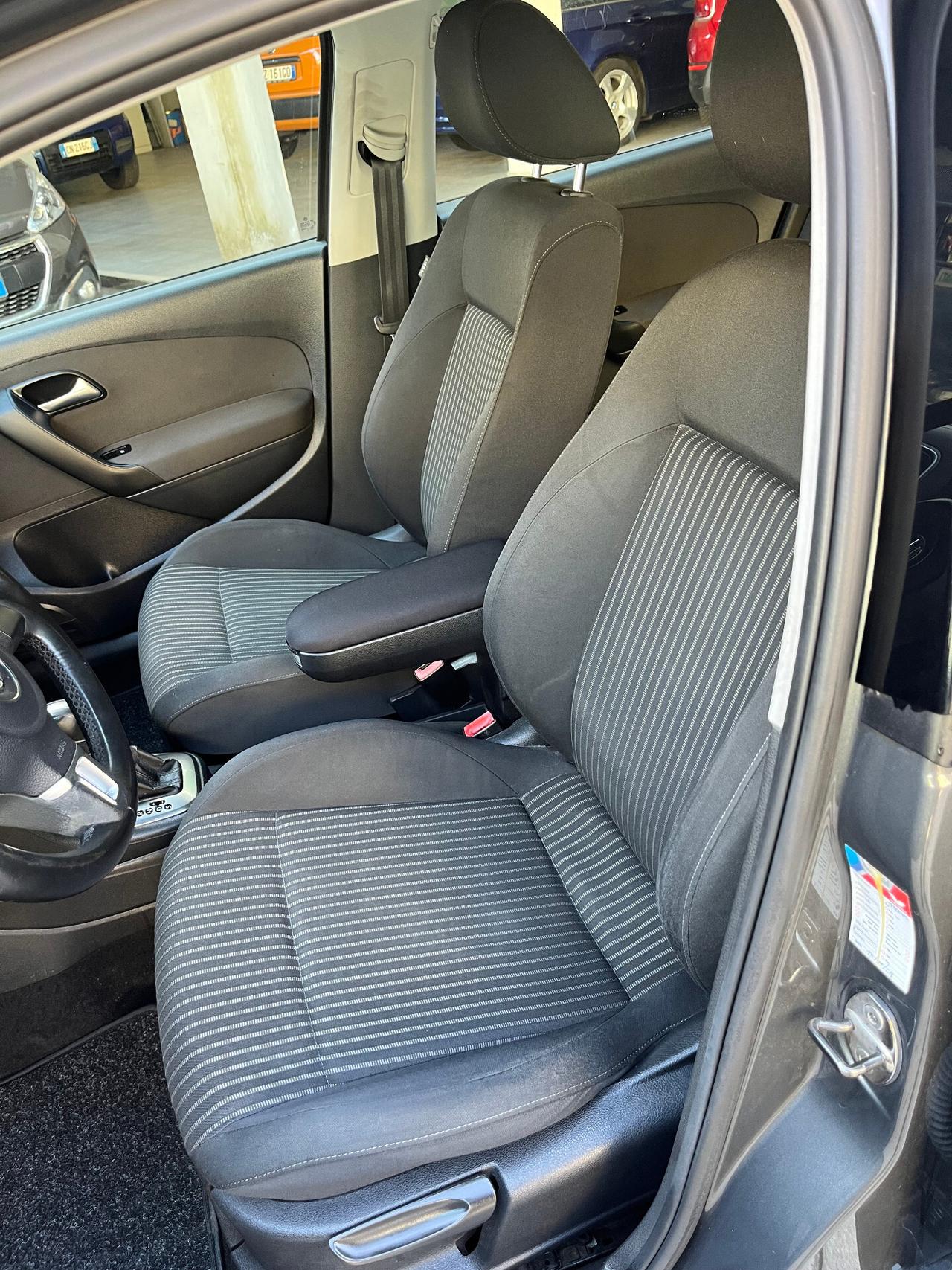 VOLKSWAGEN POLO 1.2 TSI DSG - 5 PORTE - BENZINA - CAMBIO AUTOMATICO - ANCHE PER NEOPATENTATI