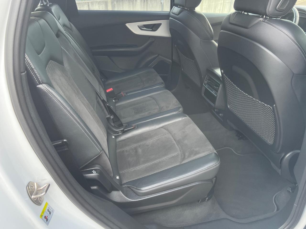 Audi Q7 50 TDI quattro S-LINE EDITION 7 POSTI