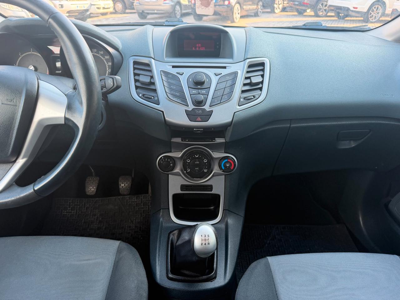 Ford Fiesta 1.4 TDCi 68CV 3 porte Titanium