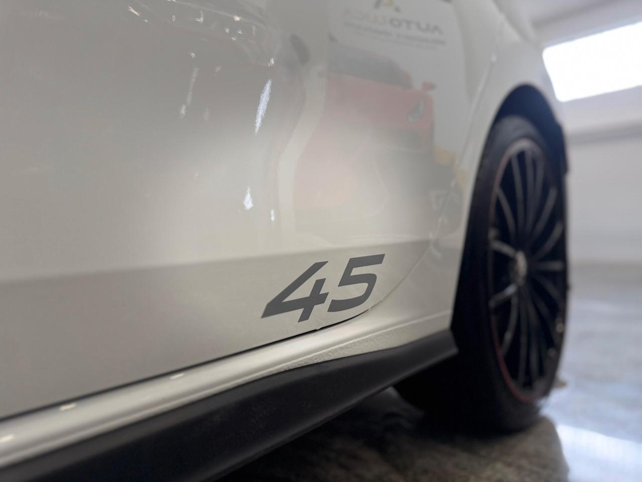 Volkswagen Golf GTI 2.0 TSI CLUBSPORT 45