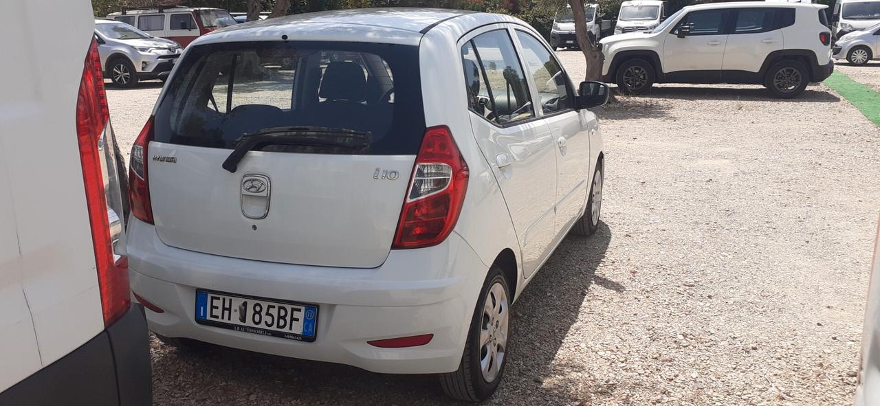 Hyundai i10 2011 - 1.1 benzina Lb automobili