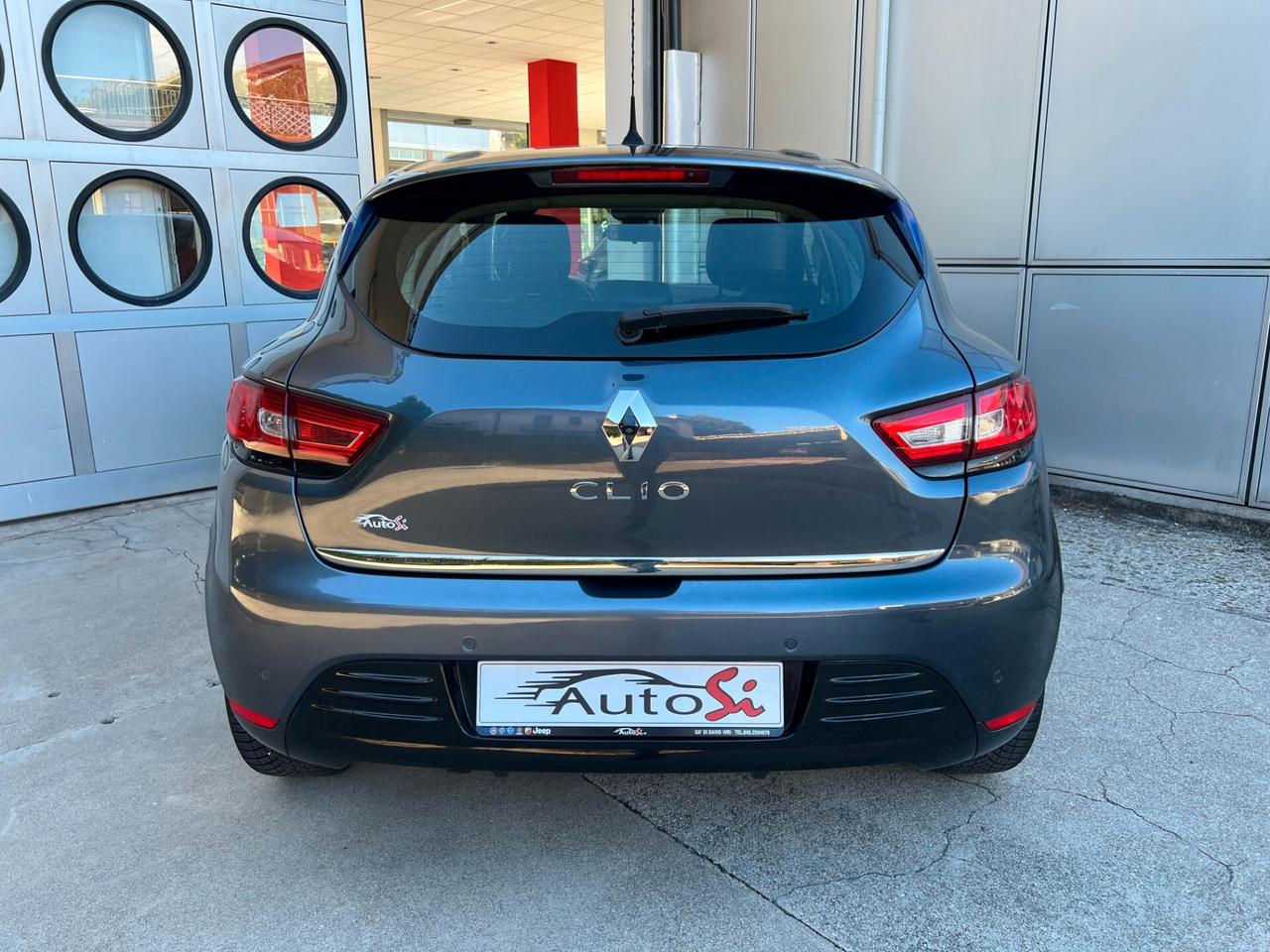 Renault Clio dCi 8V 75 CV 5 porte Moschino Life