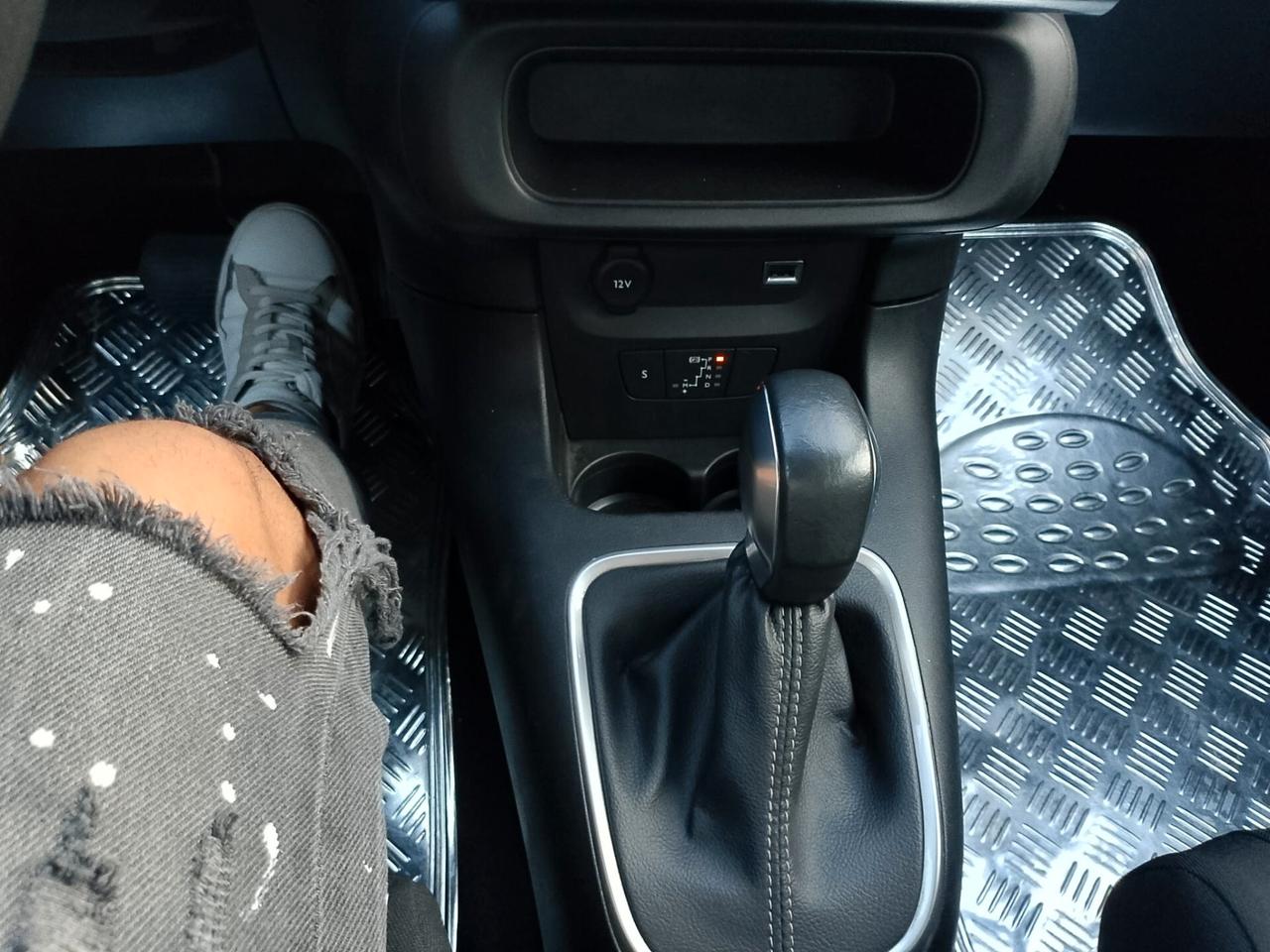 Citroen C3 PureTech 110 S&S EAT6 Shine Pack