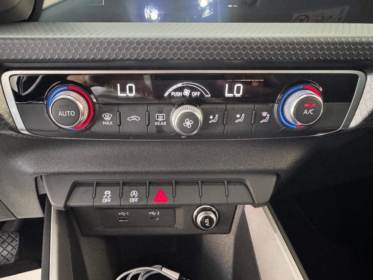 AUDI A1 SPORTBACK 30 TFSI S-Line OK NEOPATENTATI/ LED/ CARPLAY/ UNICO PROP